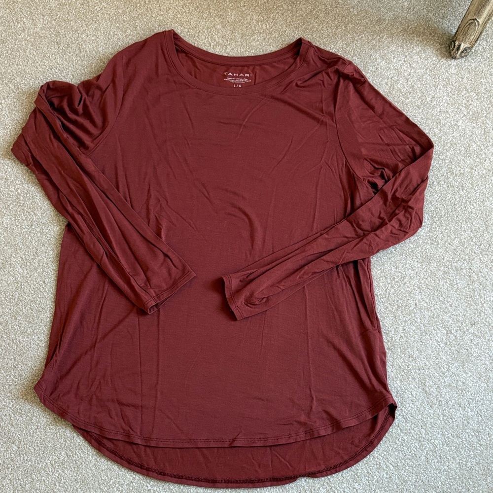 Tahari Long Sleeve top